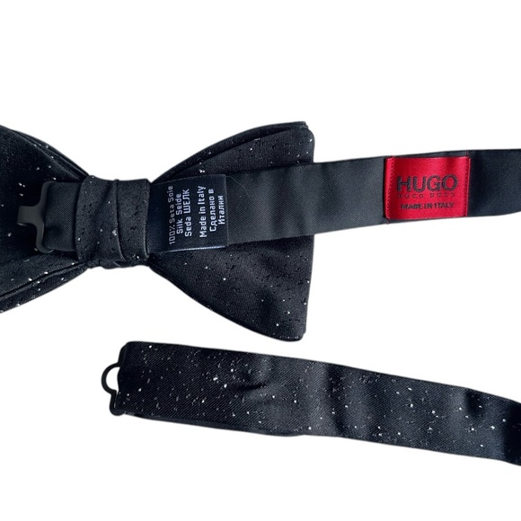 HUGO BOSS Pre tied 100% Silk Bow Tie - Picture 2 of 3